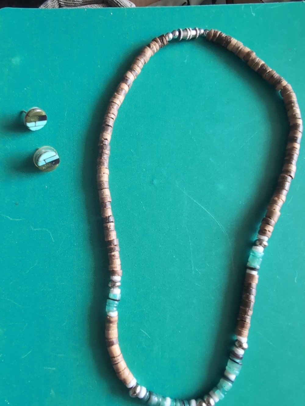 Southwestern Style 16” Shell Heishi Necklace Turquoise Inlay Stud Earrings